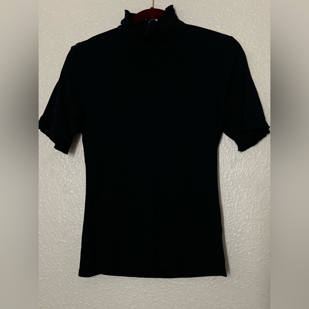 Victorian style ribbed top